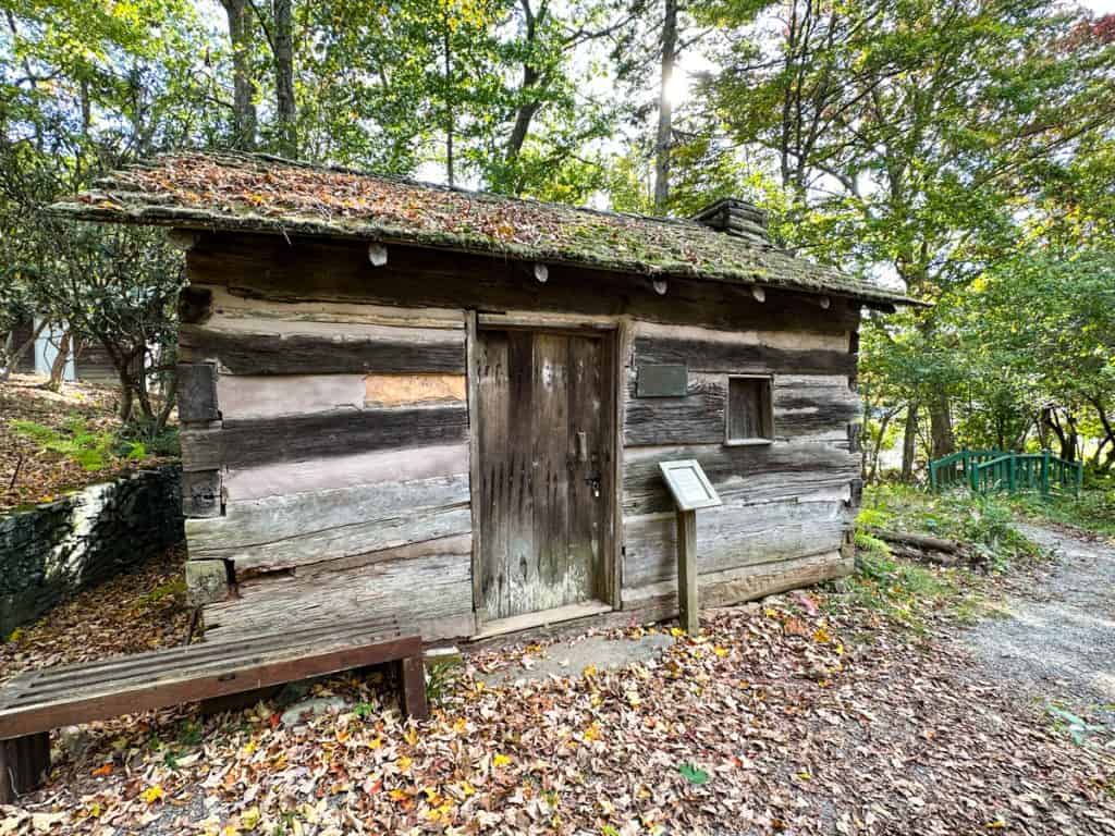 Daniel Boone Native Gardens Cabin